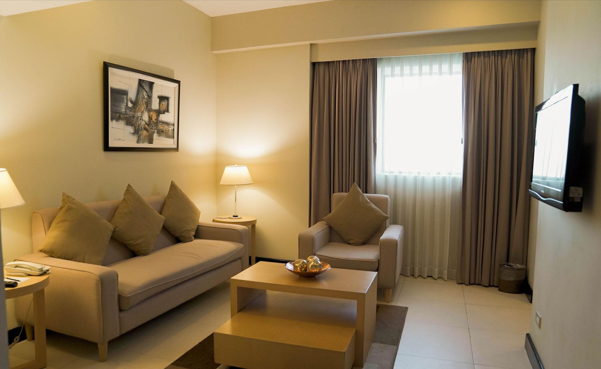 Berjaya Makati Hotel Makati City Esterno foto