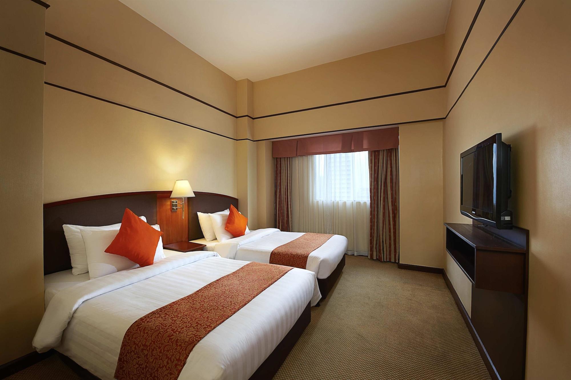 Berjaya Makati Hotel Makati City Esterno foto