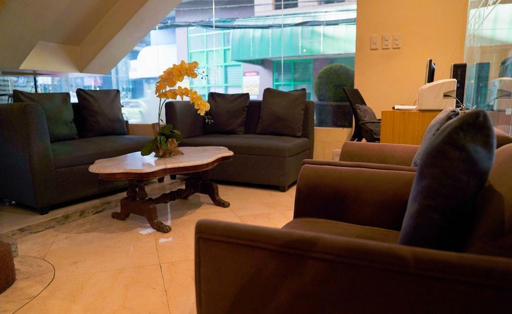 Berjaya Makati Hotel Makati City Esterno foto