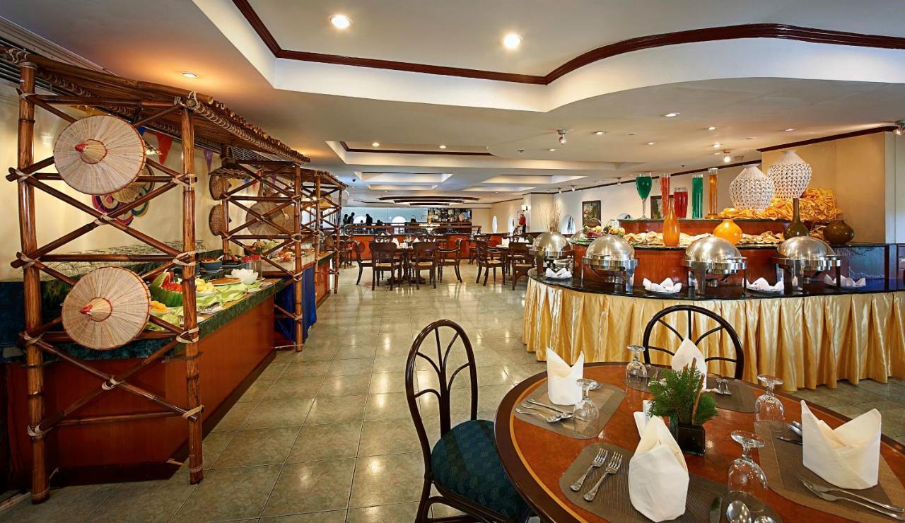 Berjaya Makati Hotel Makati City Esterno foto